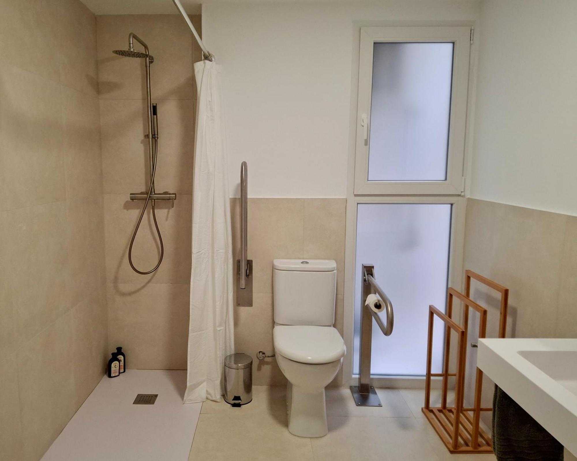 Bonito Apartamento De 2 Habitaciones Cerca De La Estacion Joaquin Sorolla Valensiya Dış mekan fotoğraf