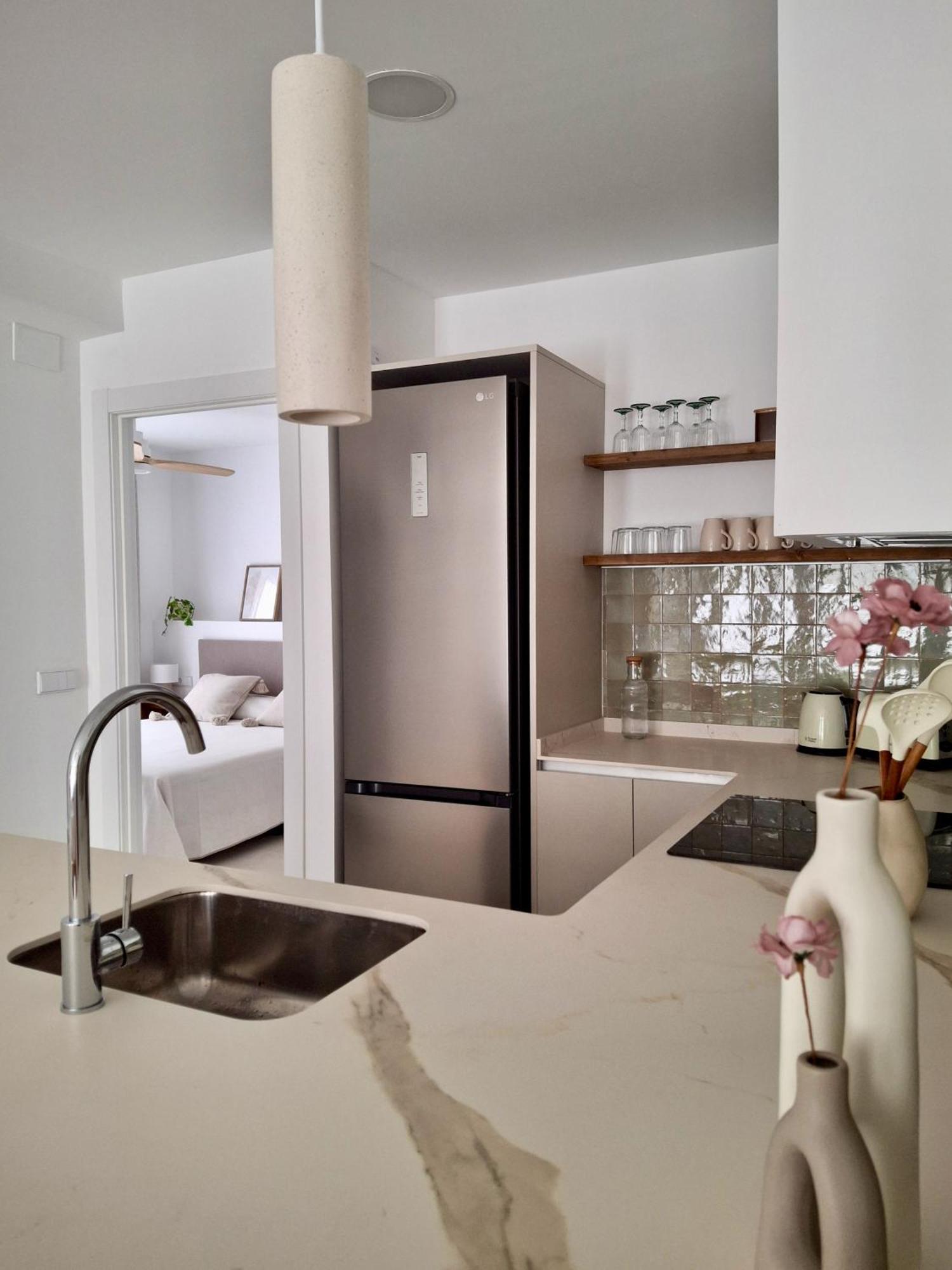 Bonito Apartamento De 2 Habitaciones Cerca De La Estacion Joaquin Sorolla Valensiya Dış mekan fotoğraf