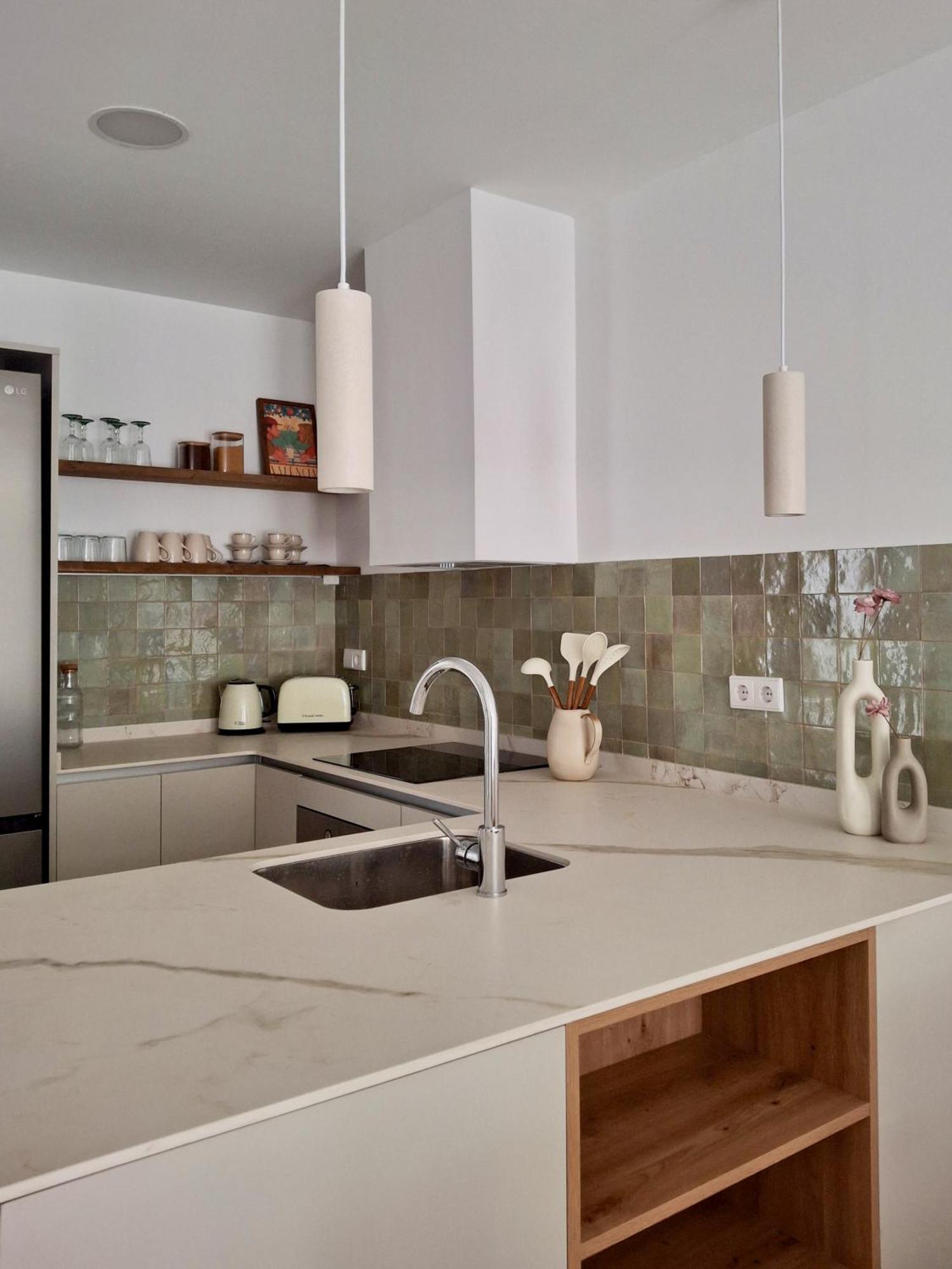 Bonito Apartamento De 2 Habitaciones Cerca De La Estacion Joaquin Sorolla Valensiya Dış mekan fotoğraf