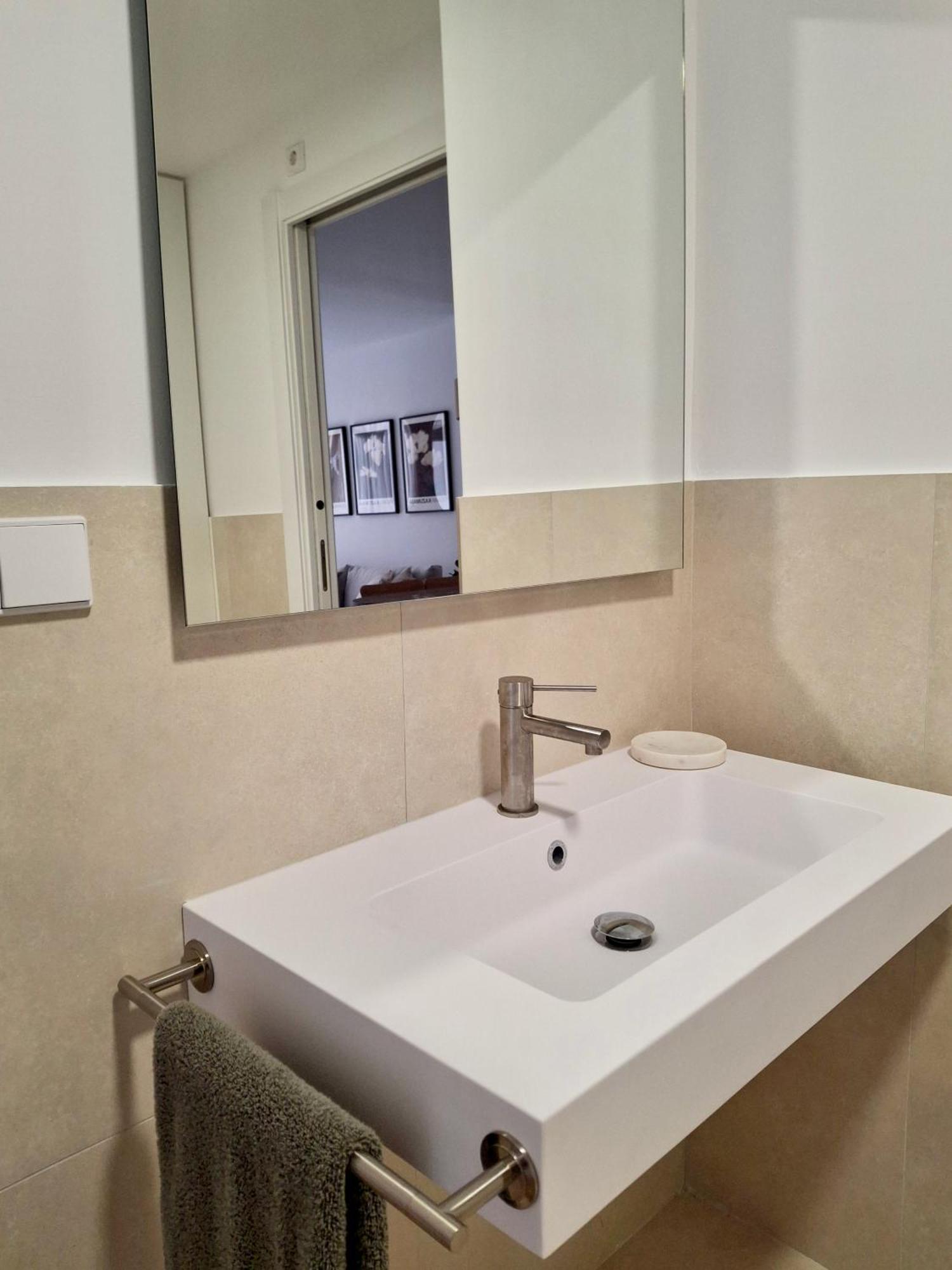 Bonito Apartamento De 2 Habitaciones Cerca De La Estacion Joaquin Sorolla Valensiya Dış mekan fotoğraf